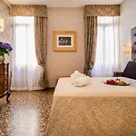 Ca' Lavezzera Venise