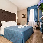 Ca' Lavezzera 4* Venetië