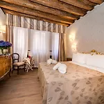 Ca' Lavezzera 4* Venetië