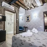 Ca' Lavezzera Maison d'hôtes 4*