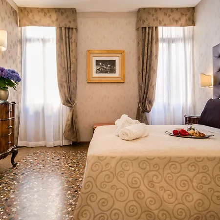 Ca' Lavezzera البندقية