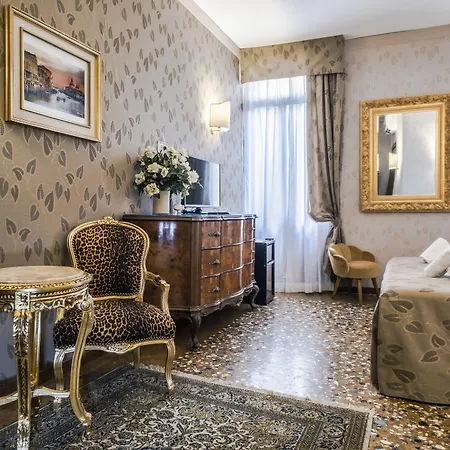 Ca' Lavezzera 4* Venedig