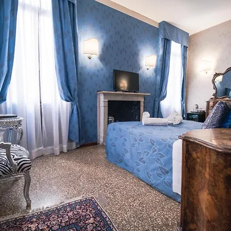 Konukevi Ca' Lavezzera
