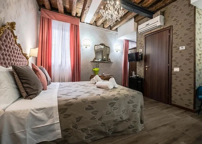 Pensión Ca' Lavezzera 4*