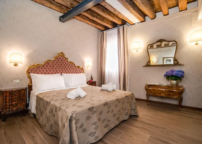 Ca' Lavezzera Affittacamere 4*