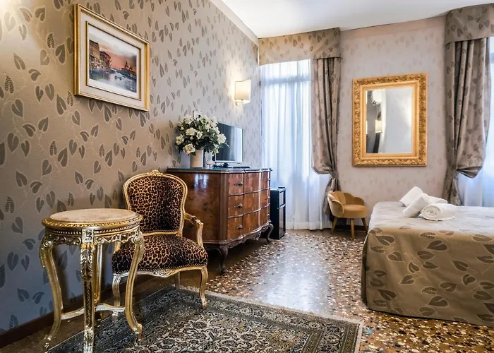 Ca' Lavezzera Affittacamere 4*