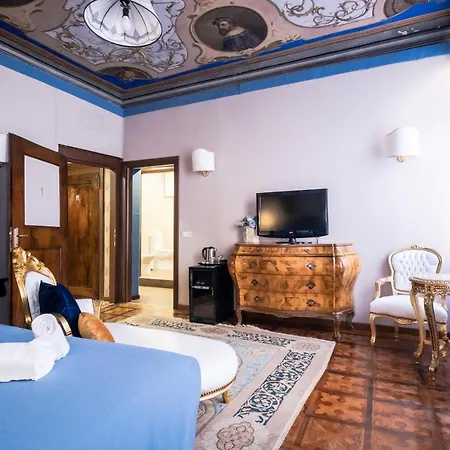 Ca' Lavezzera 4* ונציה