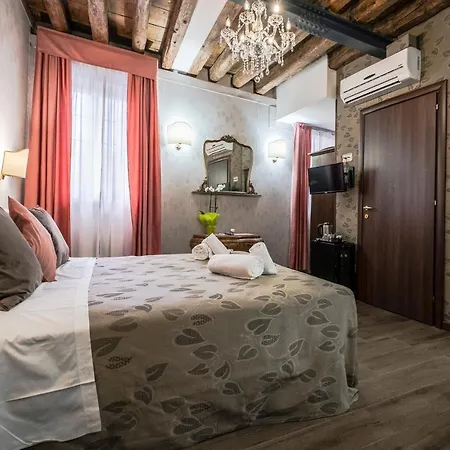 Gæstehus Ca' Lavezzera 4*